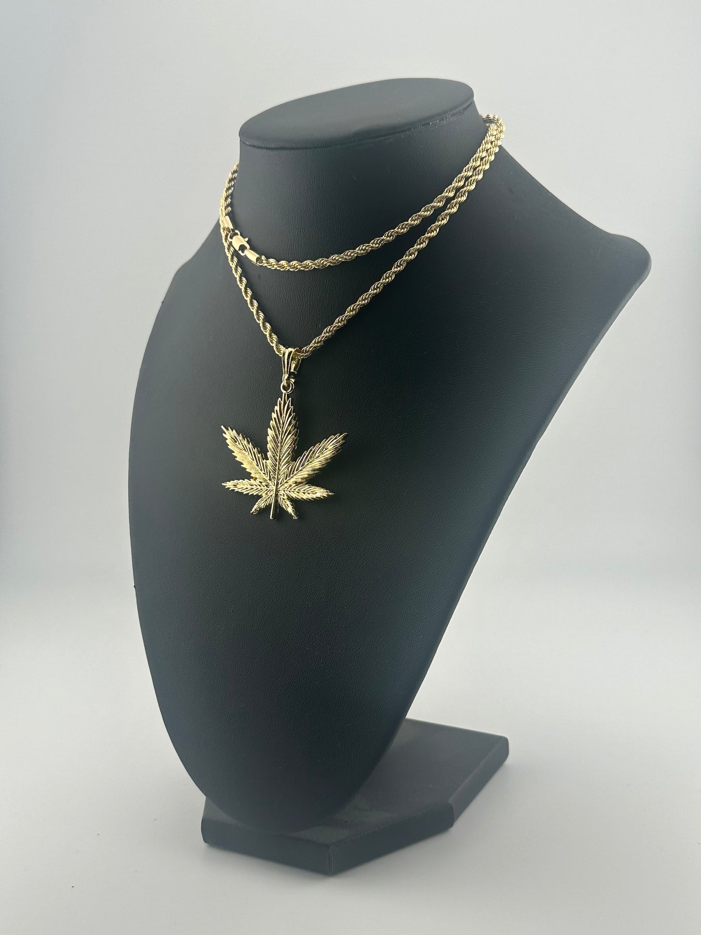 Trending necklaces